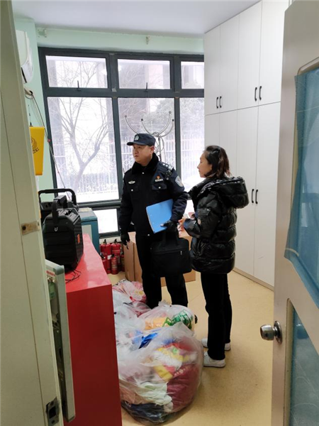 “一校一方案” 开学前武汉警方为校园安全做“体检”_fororder_图片1