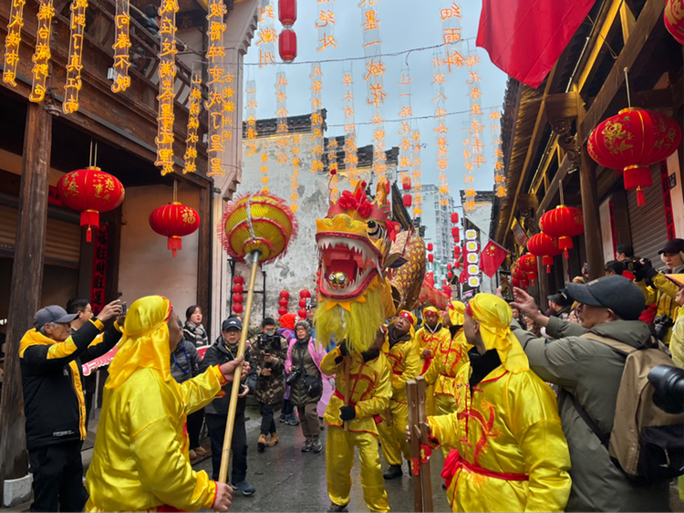 黄山徽州:创意快闪闹元宵_fororder_图片1