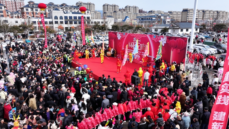 河北涞源:红红火火闹元宵_fororder_3