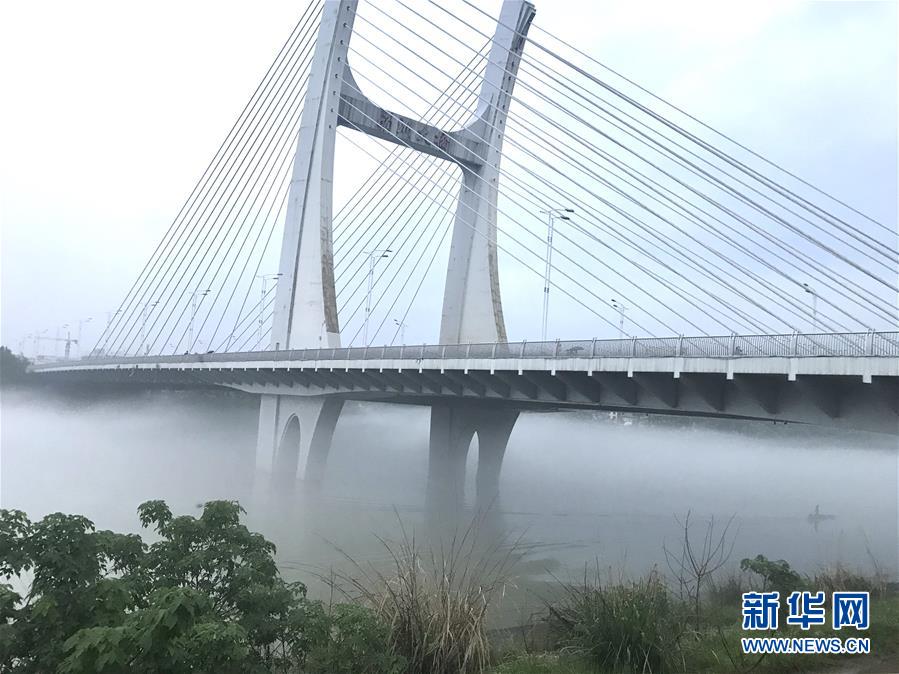 烟雨漓江(组图)