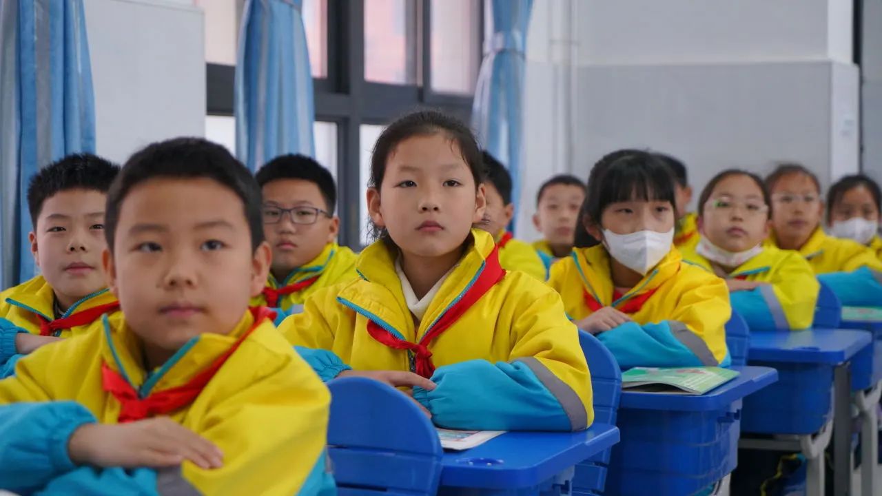 【镜观陕西】热辣滚烫 陕西各地开学第一课“龙”重登场_fororder_微信图片_20240227142115