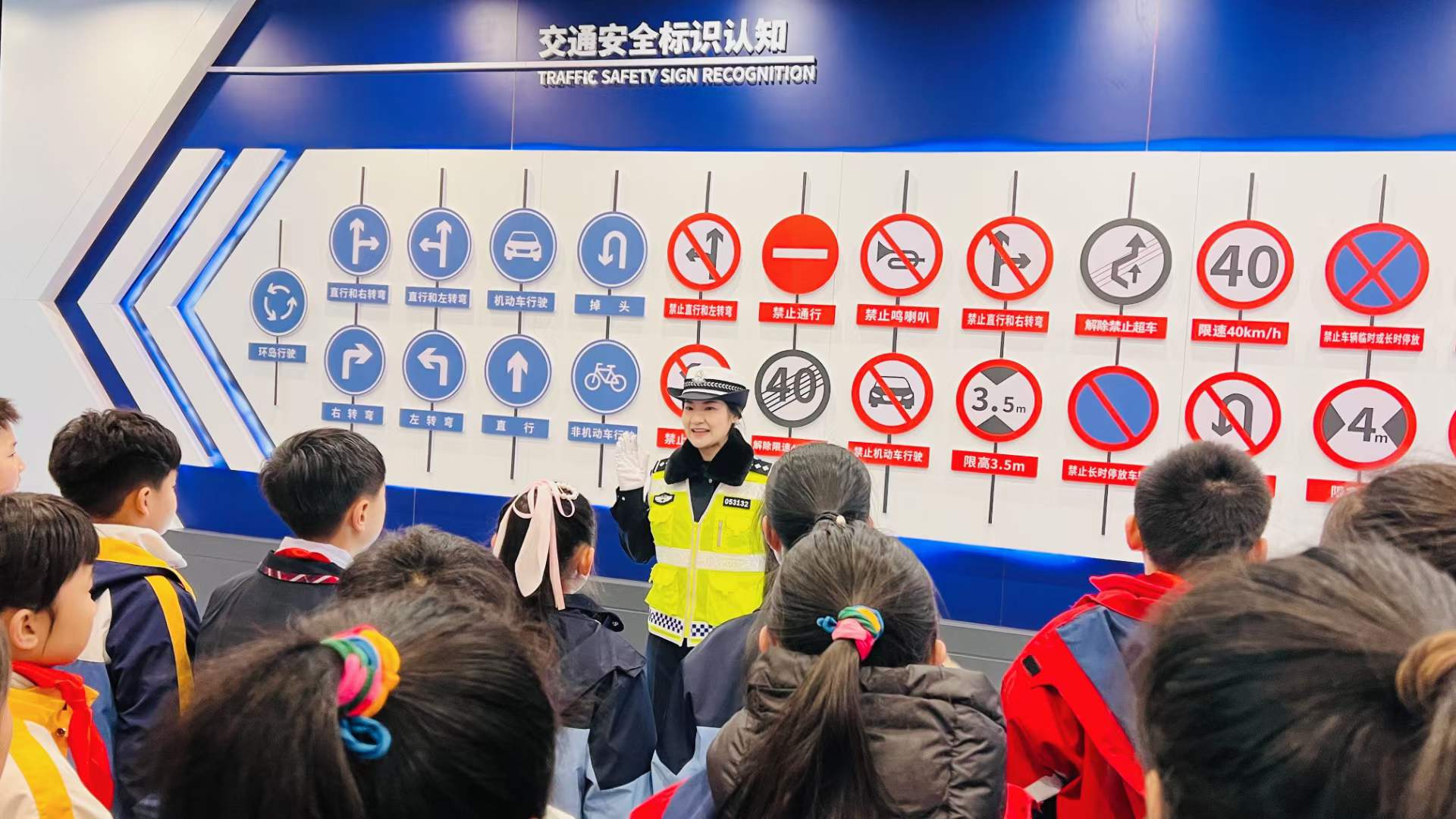 【镜观陕西】热辣滚烫 陕西各地开学第一课“龙”重登场_fororder_微信图片_20240227144732