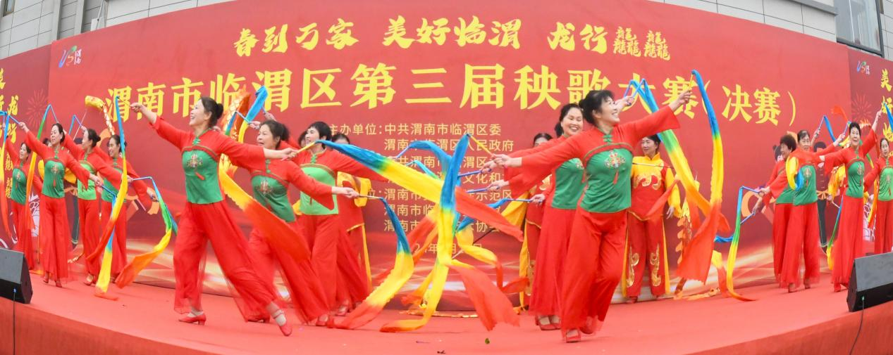 【镜观陕西】旋转、跳跃、“扭”不停歇 渭南临渭区千人秧歌“嗨”翻天_fororder_图片5