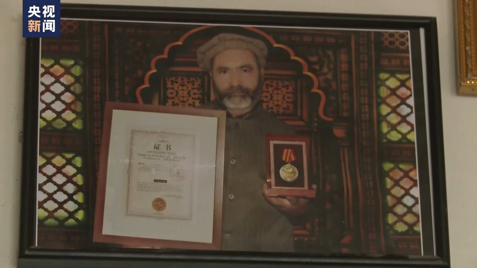 巴基斯坦守陵老人阿里:守护中国烈士一百年也不算长