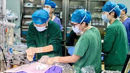 “心”突破 深圳市龙岗三院成功实施首例开胸心脏外科手术