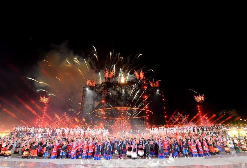 (转载)全国人大代表、凉山州委书记虞平:做好“三篇大文章”走出民族地区高质量发展新路子
