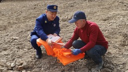 陇南西和：消防宣传员走进田间地头宣传春季防火知识