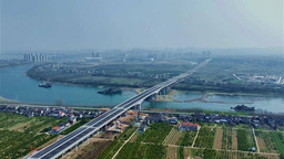 湖北省今年将新改建农村公路1万公里