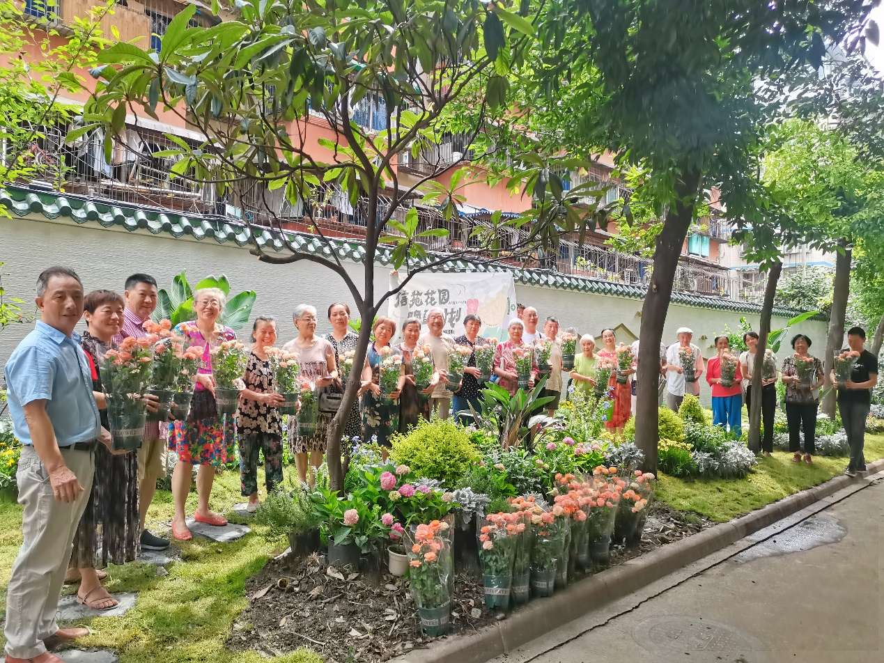 (转载)成都高新区:“微网实格”托起幸福满格