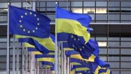 欧盟将向乌克兰提供50亿欧元军援 不以现金形式出现