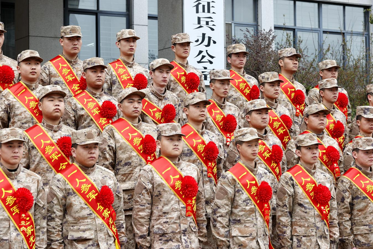 滁州全椒:欢送入伍新兵奔赴军营_fororder_图片2