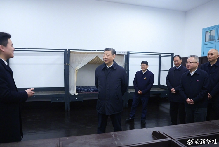 习近平考察湖南第一师范学院:学校的办学宗旨要引导学生立志报国