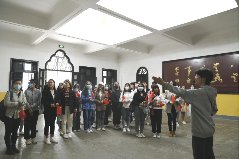 天天学习|习近平参观的这座“千年学府”有着怎样的红色故事?