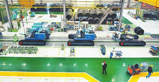 （焦点图，导航成都，移动端轮播图）翻越龙泉山 成都“东进”正冲锋