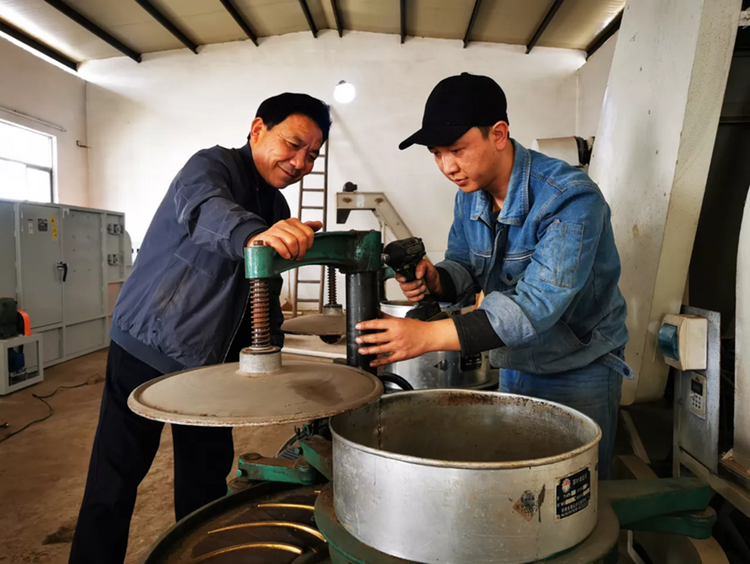 黄山市徽州区:多部门联动 为茶季安全护航_fororder_图片3