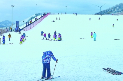 滑雪季将至 武汉人滑雪热情全国第十