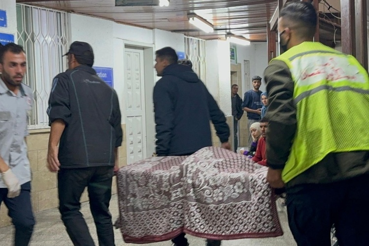 以军轰炸加沙地带南部城市拉法 已致19人去世