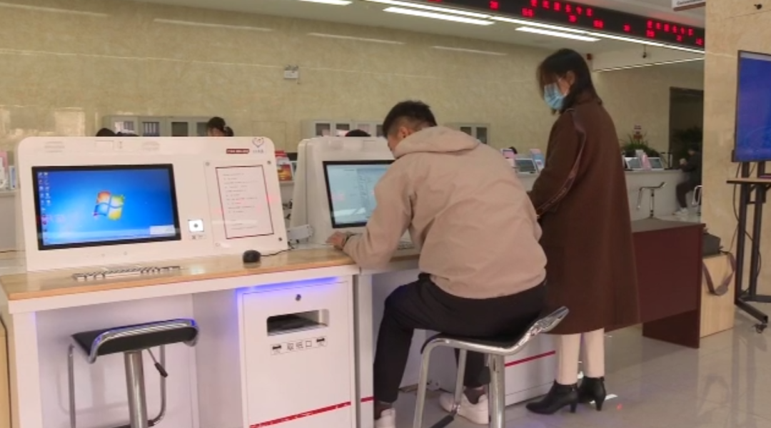 石家庄市鹿泉区:复杂事变简单 运输企业“一件事一次办”_fororder_图片 2