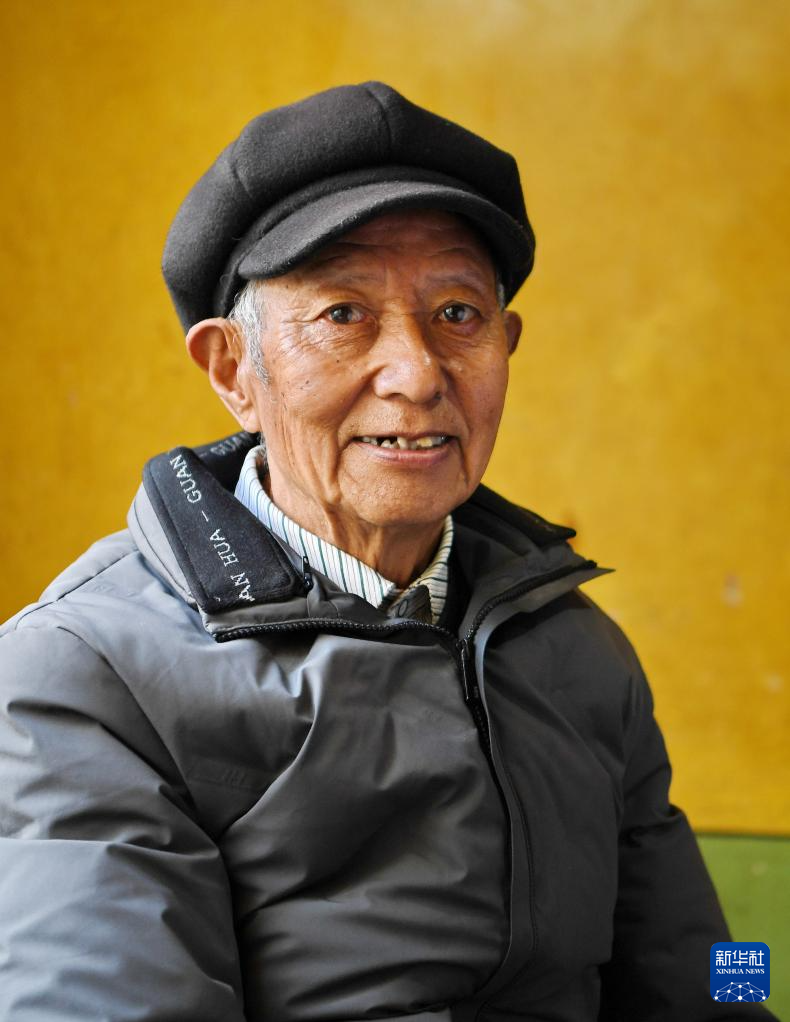 磨难与更生——西藏翻身农奴影像档案：洛桑贡布