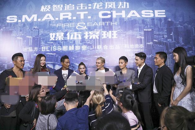 奥兰多尽显吃货本色 与熊黛林情感戏虐心(组图)