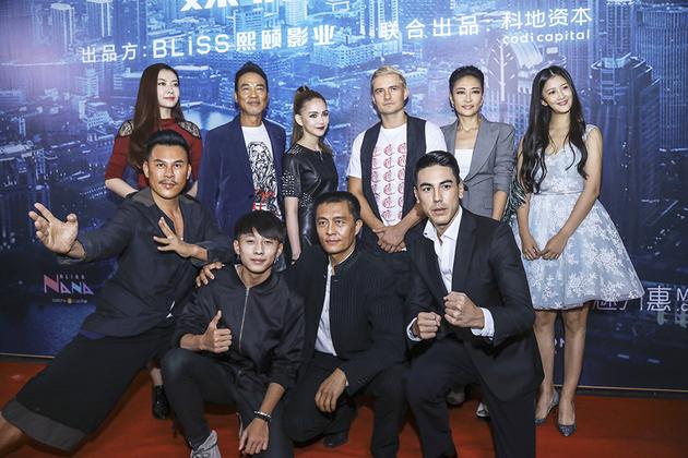奥兰多尽显吃货本色 与熊黛林情感戏虐心(组图)