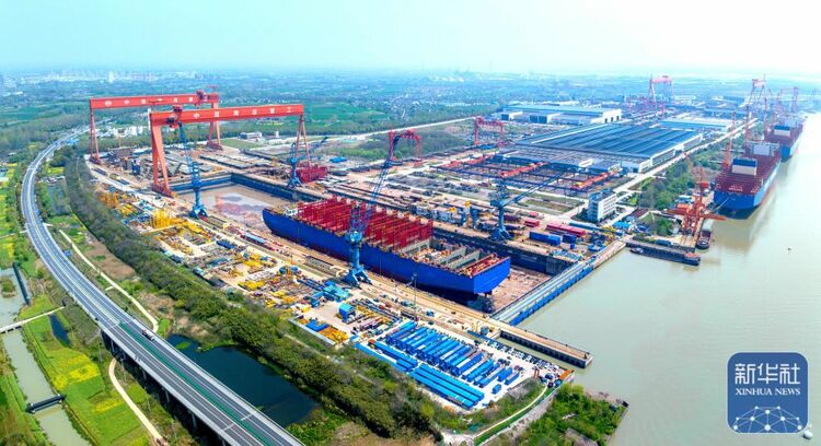 江苏扬州：造船业发展势头强劲