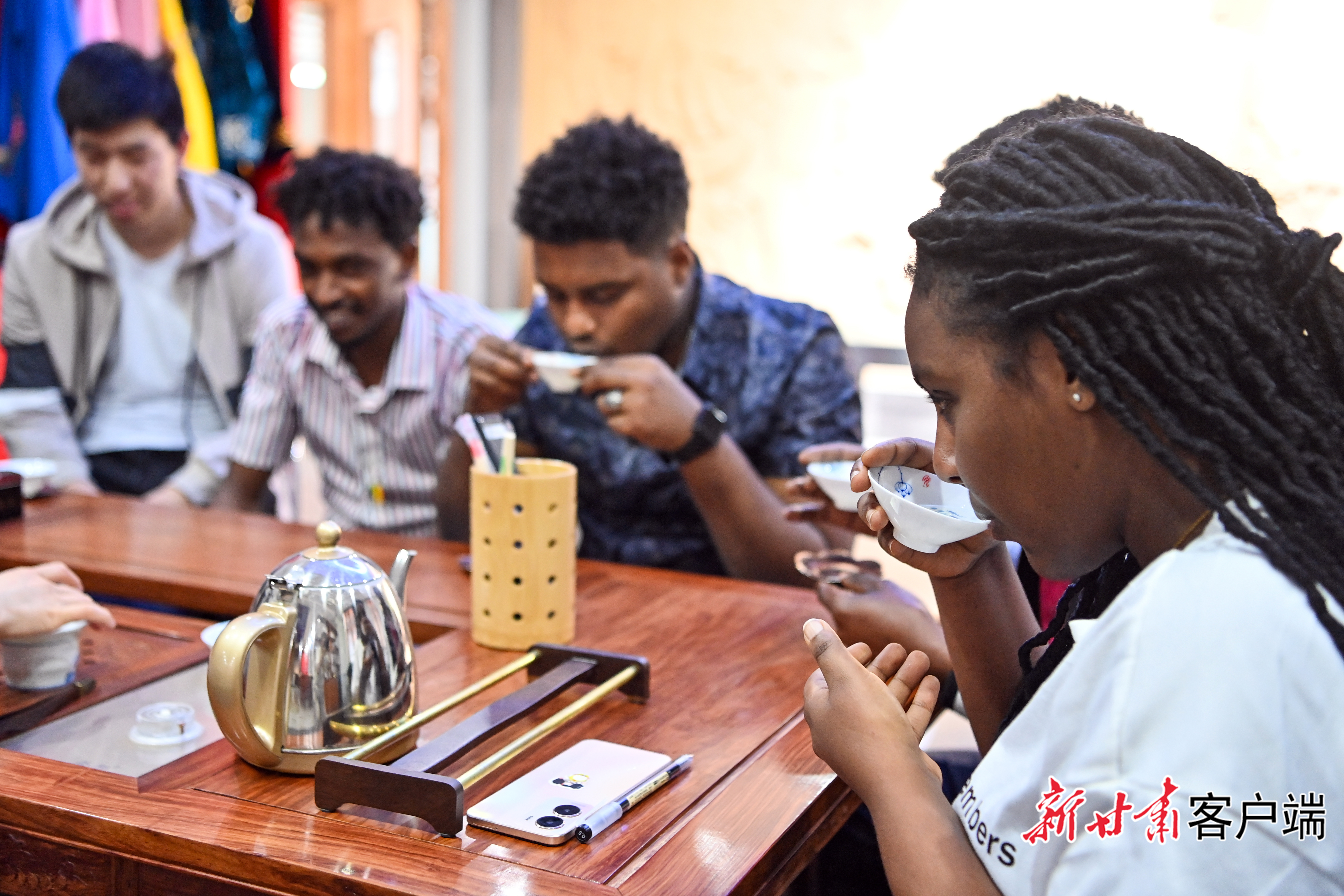 【大美甘肃】来甘南州尕海湿地 看候鸟们“孵宝宝”啦_fororder_6