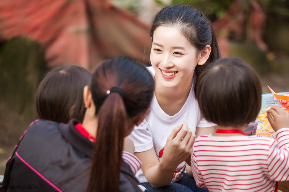 辣妈似16！章泽天初为人母助力联合国公益(图)