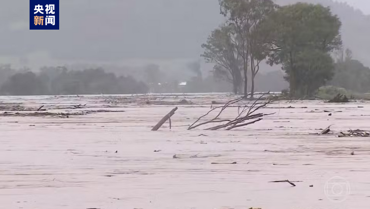 碰着连日暴雨 巴西南里奥格兰德州进入大师灾难状况