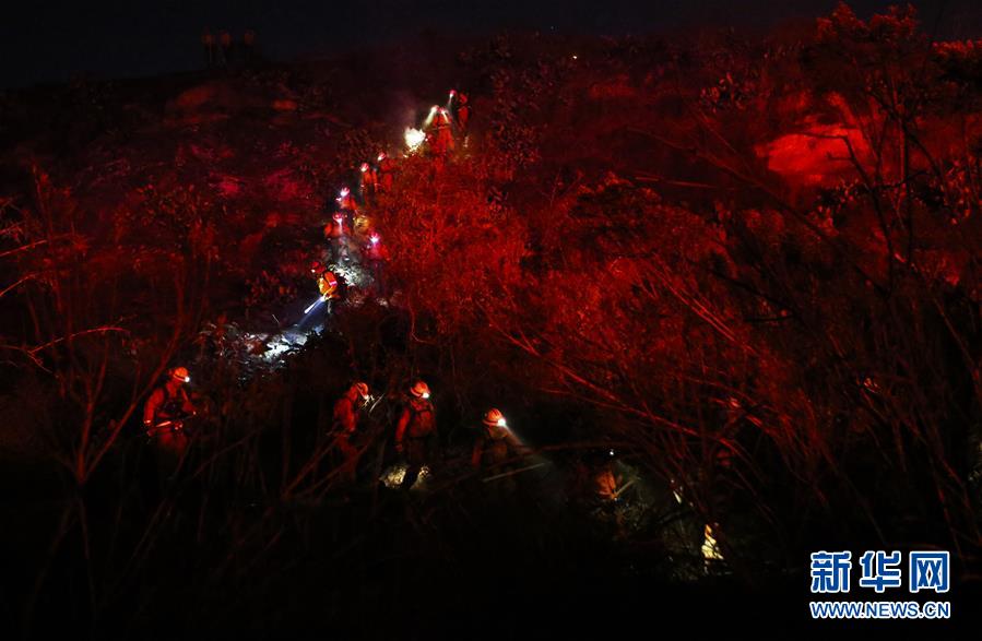 新华网■加州山火持续蔓延