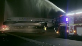 深圳—墨西哥城直飞航线开通 中国客机获“过水门”礼遇
