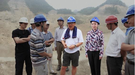 中青在线@那一眼，看破星辰