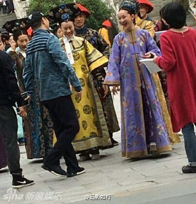 《如懿传》路透 周迅霍建华古装谈笑风生(组图