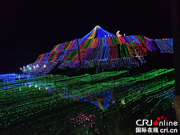 图片默认标题_fororder_2月亮近在咫尺--摄影张勇