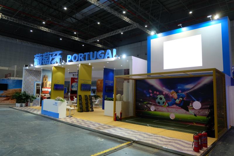 「上观新闻」再探国家馆：64个国家展台主体结构基本搭建完毕