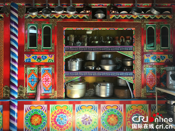 图片默认标题_fororder_3、牧民新居之来让登真家家厨房--摄影--张黎萍