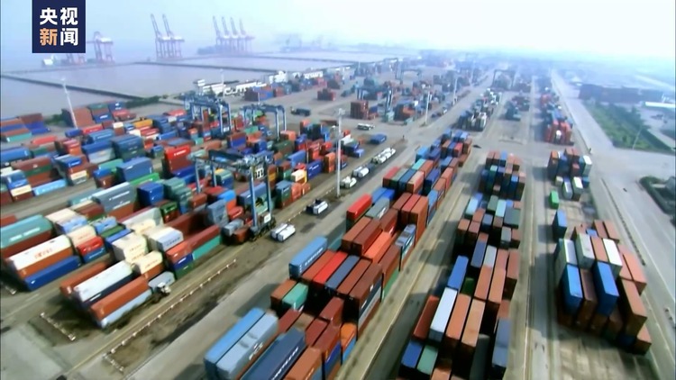 第八届中日韩工商峰会在首尔举行