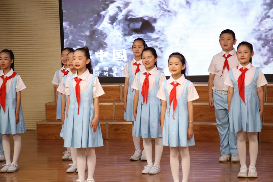 石家庄市长安区举办“红领巾爱祖国”示范性入队仪式暨“庆六一”主题队日活动_fororder_图片 3