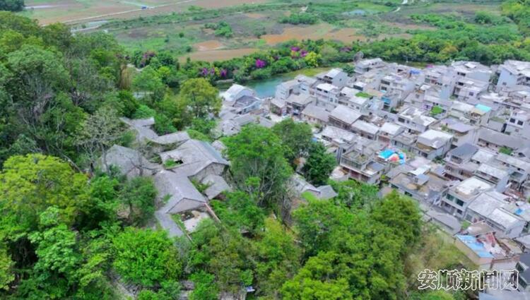 “留住乡愁·传统村落安顺行”系列报道之四丨黄果树旅游区石头寨村:留住传统风貌 建设美好家园