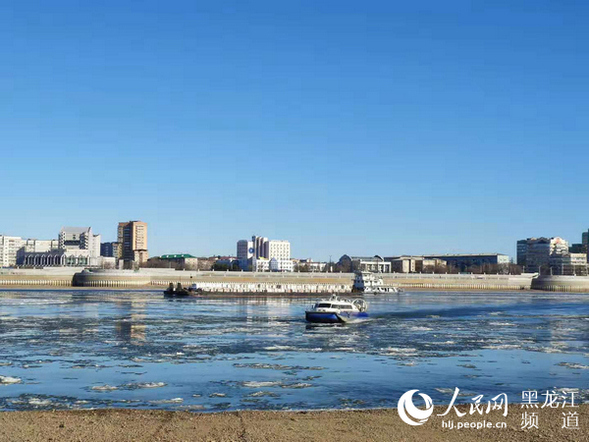 中俄黑河口岸开通2019年秋季气垫船旅客运输