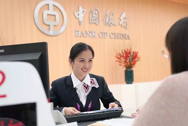 [新民晚报]四叶草里的这些“颜”值担当，堪称“进博最靓色”！