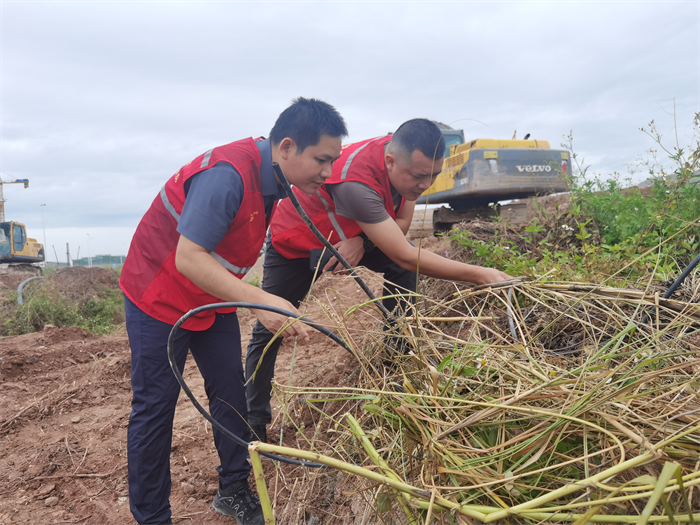持续保障汛期通信网络安全 筑牢广西通信网络防汛抗汛“堤坝”_fororder_图片1