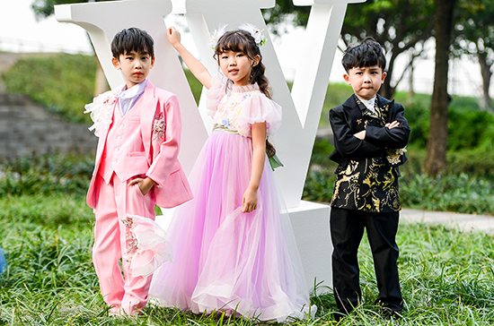 【cri专稿 列表】2019中国西南国际少儿时装周将在渝举办【内容页标题】2019中国西南国际少儿时装周将在渝举办 引领少儿时尚潮流