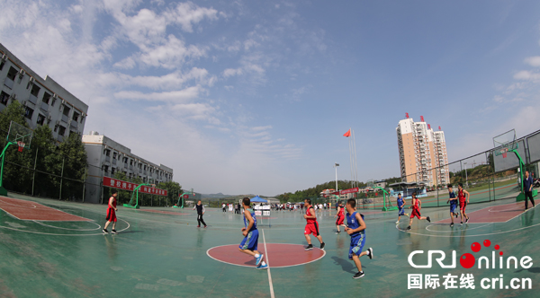 图片默认标题_fororder_运动会现场