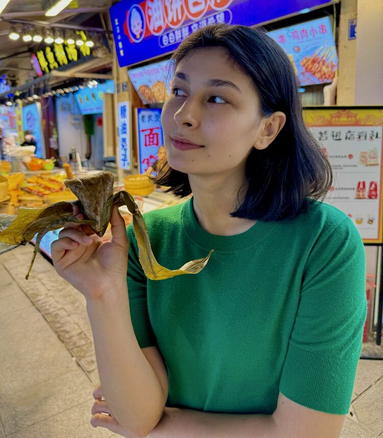 资讯有故事丨包粽子 赛龙舟 端午节过出“国际范儿”