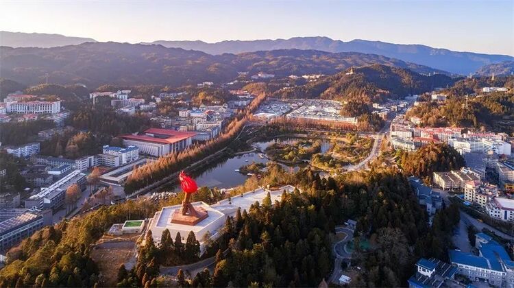 朱虹 盛雪泠:毛泽东的江西情