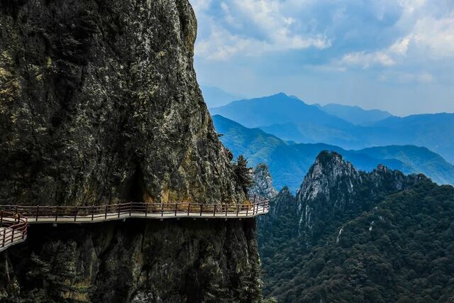 洛阳首发,登上“国家名片”!更有… 洛阳首发,登上“国家名片”!更有…