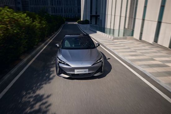 极狐阿尔法S5 读懂年轻人的心_fororder_image002