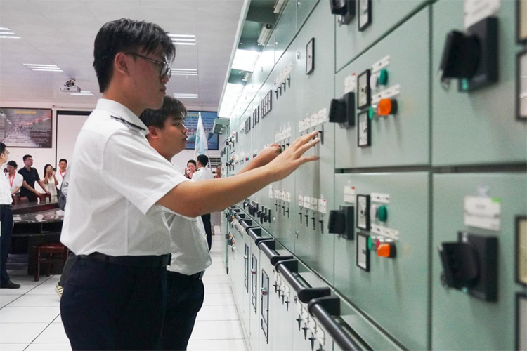 北部湾大学坚持海洋性办学特色 写好“海”的大学文章_fororder_图片3