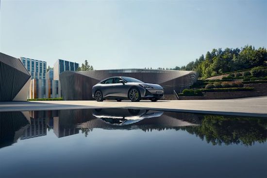 极狐阿尔法S5 读懂年轻人的心_fororder_image004